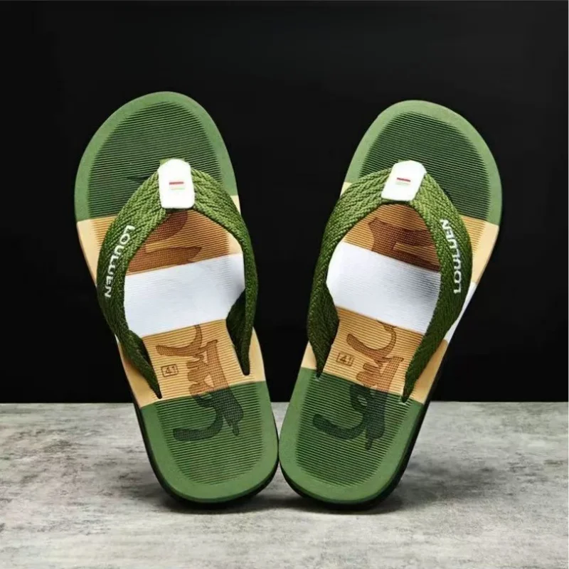 

Men's summer anti slip beach slippers with flip flops, men's cool sandals for casual wear