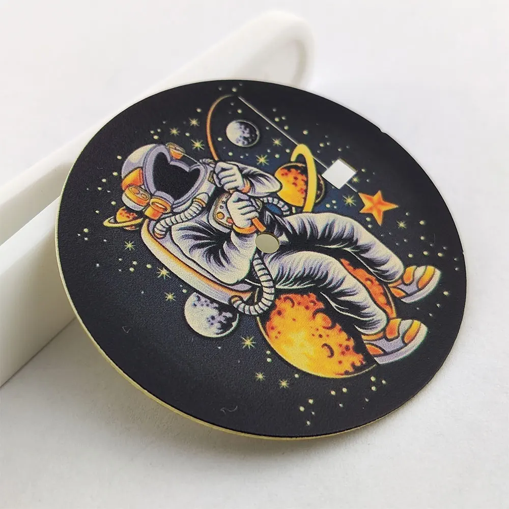 عنصر رائد الفضاء 35 ملم قرص NH35 قرص سلسلة مطبوع بالألوان الإبداعية مناسب لملحقات ساعة الحركة NH35/36