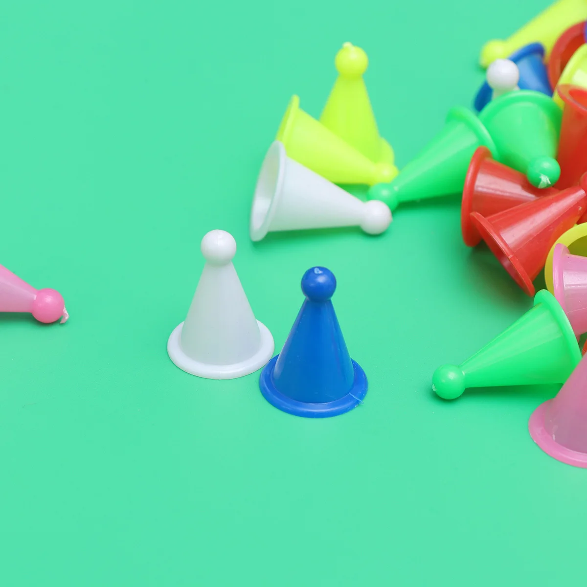 

100pcs Mixed Color Checker Plastic Pegs Replacement For Board Accessories Chess Learning Bright Sturdy Non-Toxic