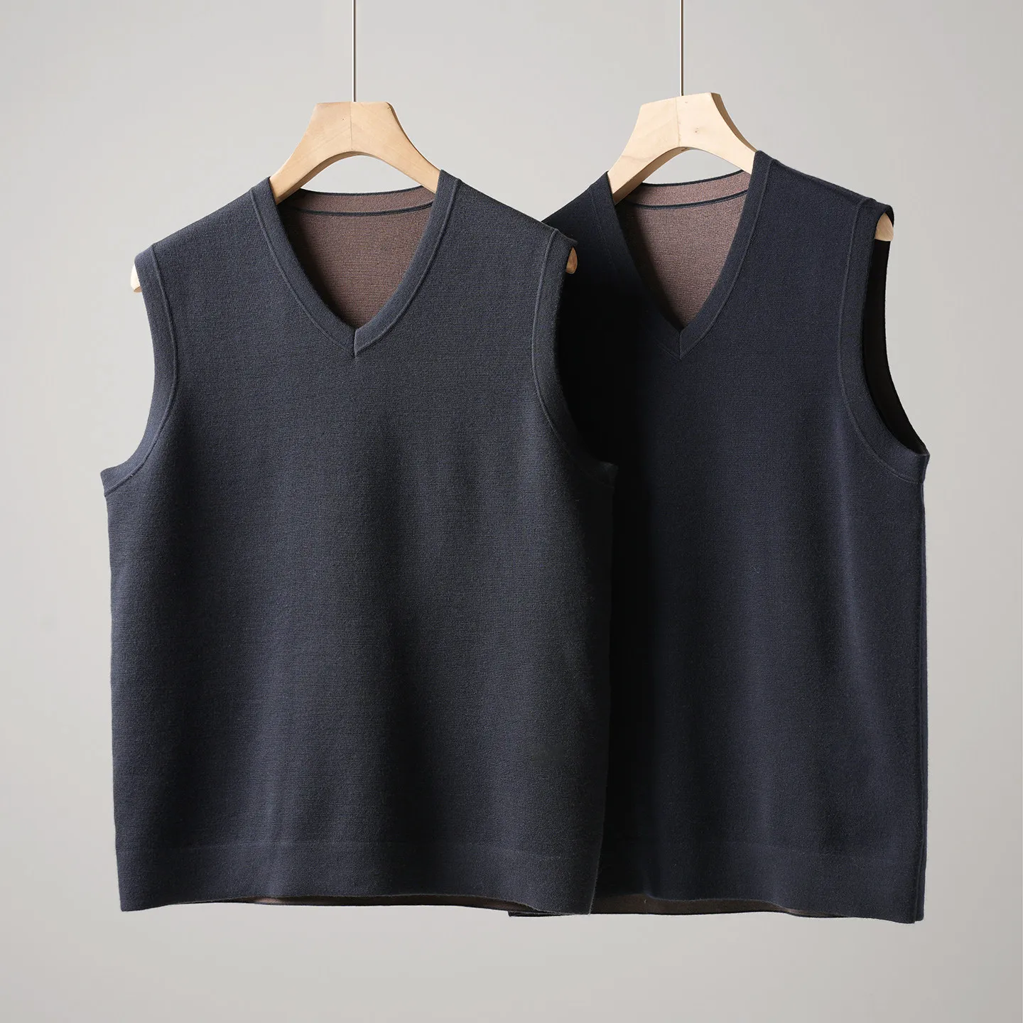 

Men's Wool Knit V-Ne Sweater Vest Autumn Winter Sle Full Zipper Casual Faion Stand Fit Woolen Vest for Dad New Year'...