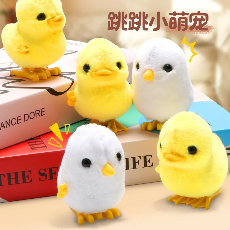 Little Duck Wind Up Toys Pulcino giallo che salta Kawaii Peluche Simulazione Educativa Camminata Giocattolo interattivo interessante per bambini