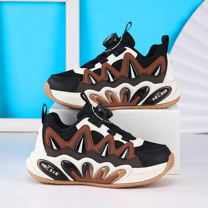 أحذية رياضية كاجوال للأطفال مضادة للانزلاق للأولاد أحذية رياضية ربيعية جديدة شبكية قابلة للتنفس بزر دوار أحذية ركض للأطفال