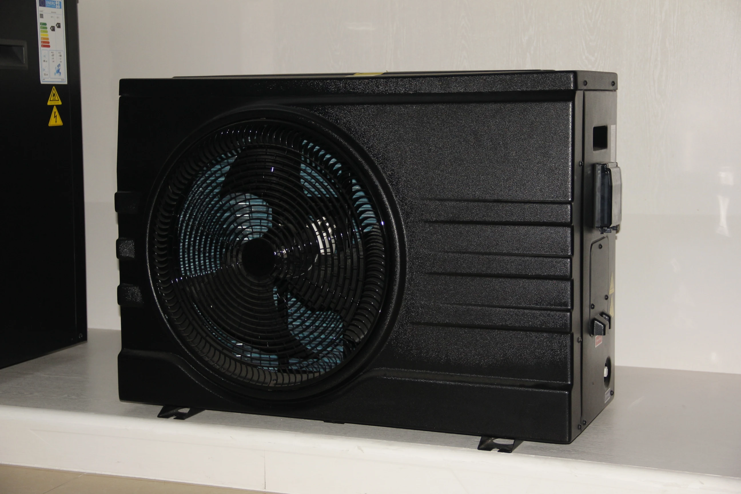 Hot Sale 10KW 15KW 20KW 30KW R32 Mini DC Inverter Heat Pump Swimming Pool Water Heater