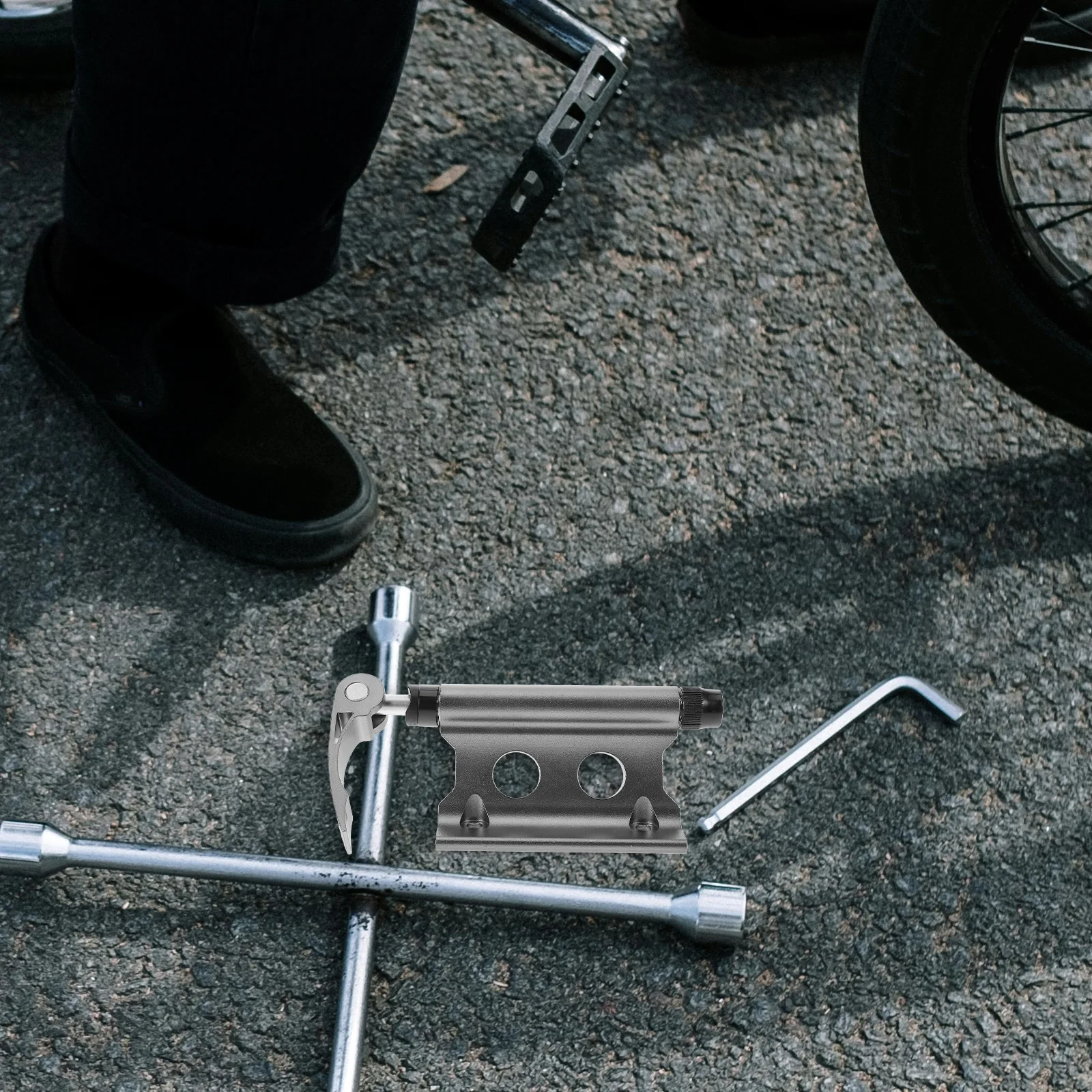 

Quick Release Alloy Bike Front Wheel Holder Mount For Vertical Horizontal Storage Transport Silver Heavy Bearing Hard Structure