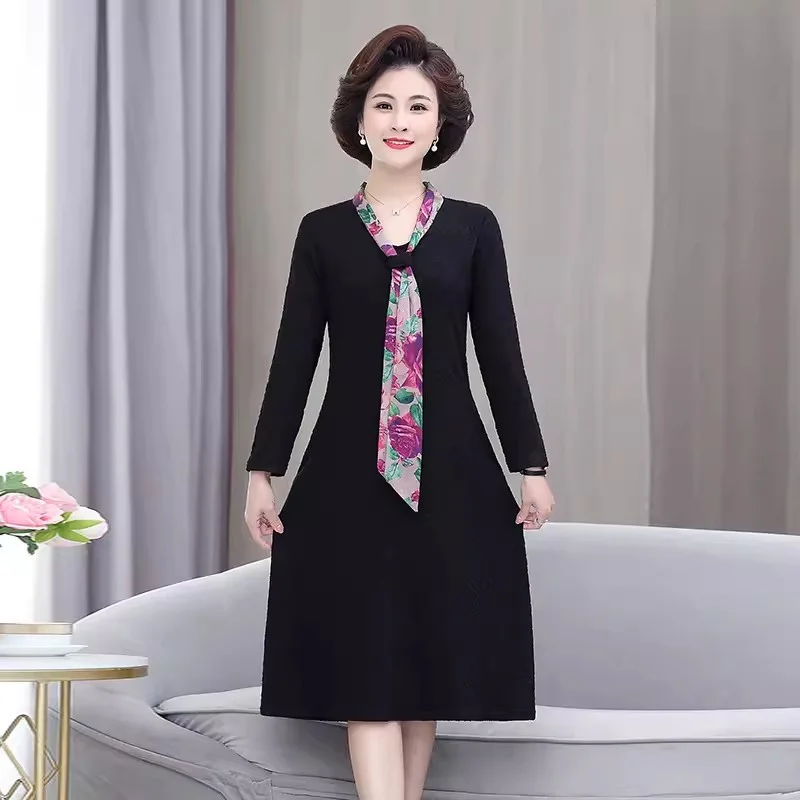 2024Spring Autumn Female Long sleeved Fashionable Dress Middle aged and Elderly Women, Mom's Loose and Slimming Mid length Dress