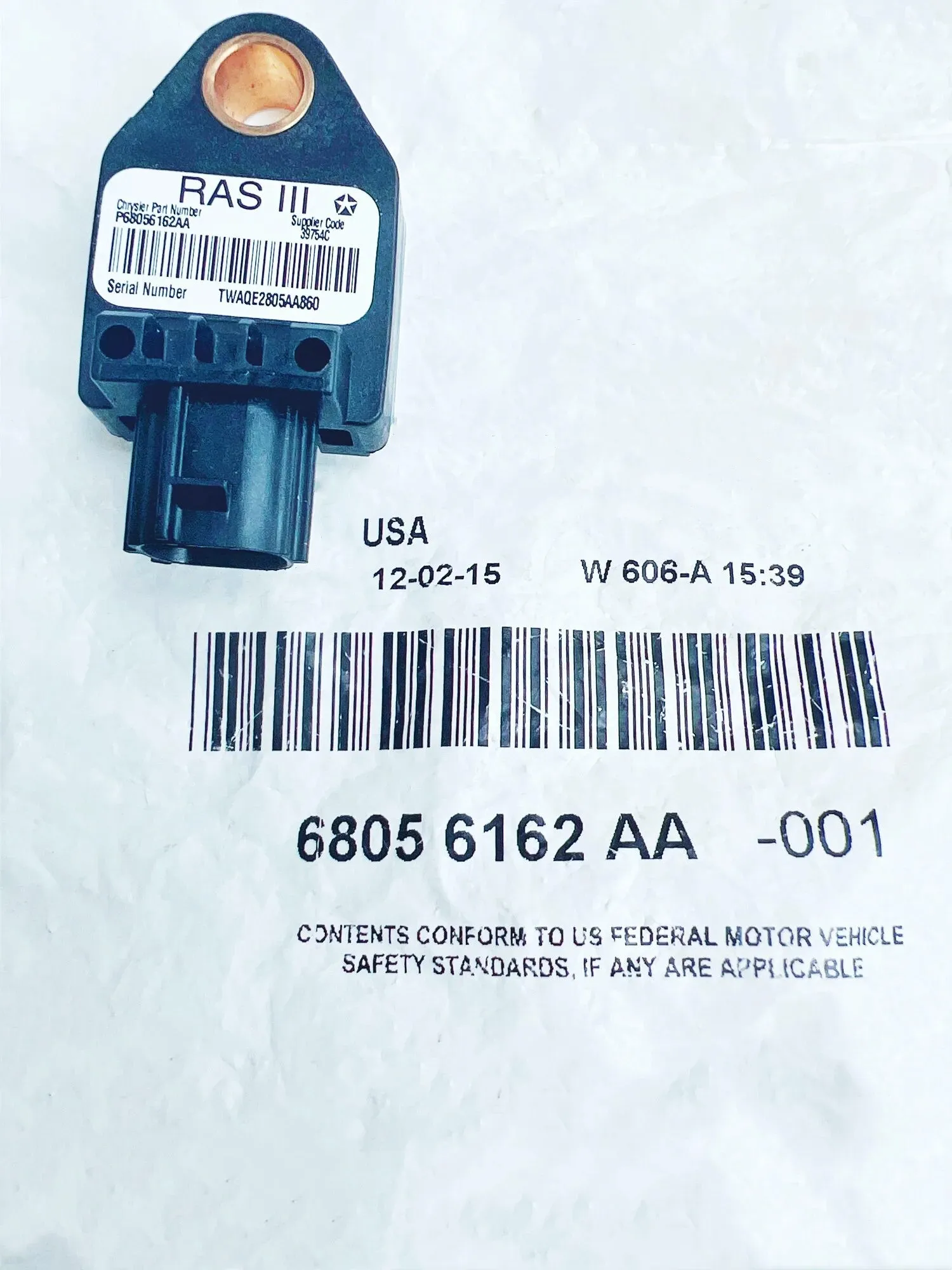 

Original Collision Sensor 68056162AA Applicable To: Chrysler, Jeep Wrangler, Guide, Grand Cherokee, Dodge Ram, 2009-2019