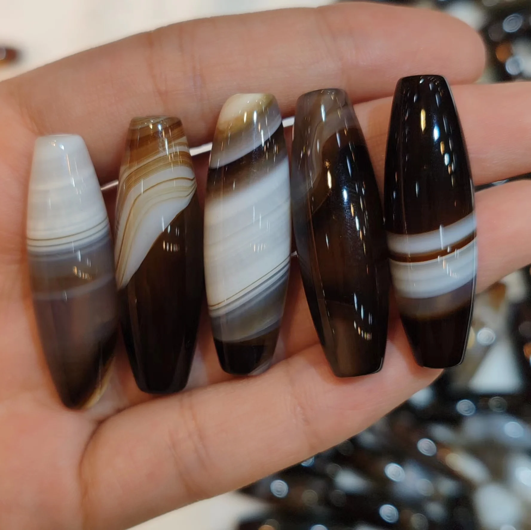 50pcs/lot natural striped agate dzi wholesale Black white brown Glossy finish 40mm Taiwanese craftsmanship DIY necklace pendant