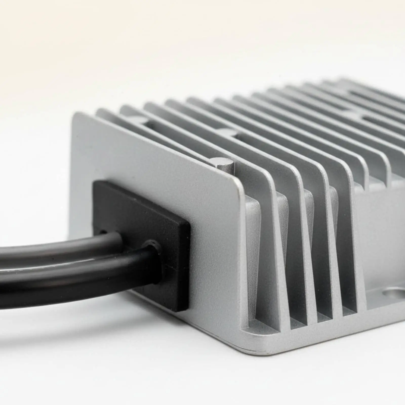 12V to 57V Step-up Converter High Performance 96% for Truck, Motorhome