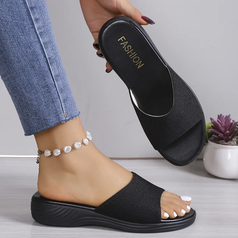 Zapatillas de verano para mujer, cuñas, sandalias de plataforma de playa de tacón bajo, moda Peep Toe, chanclas informales para el hogar, zapatos de mujer talla 43