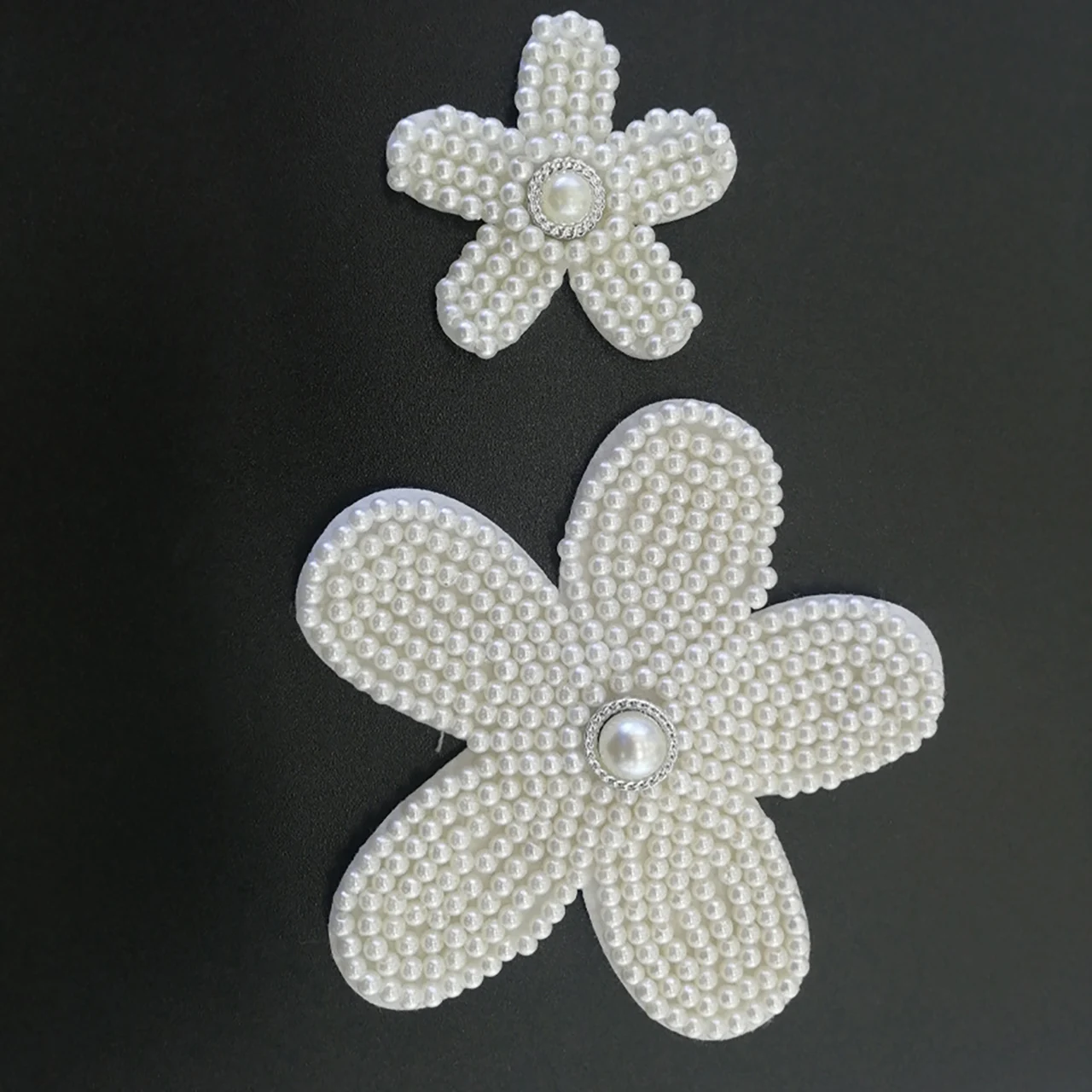 1 Piece 5*5 cm Fashion Handmade Bead Sew on Patch White Black Flower Accessories DIY Decorative for Garment