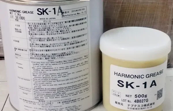 KYODO YUSHI HARMONIC GREASE  Robot Gear Grease  SK-1A SK-2 SK-3  4B NO2  Robot  Grease