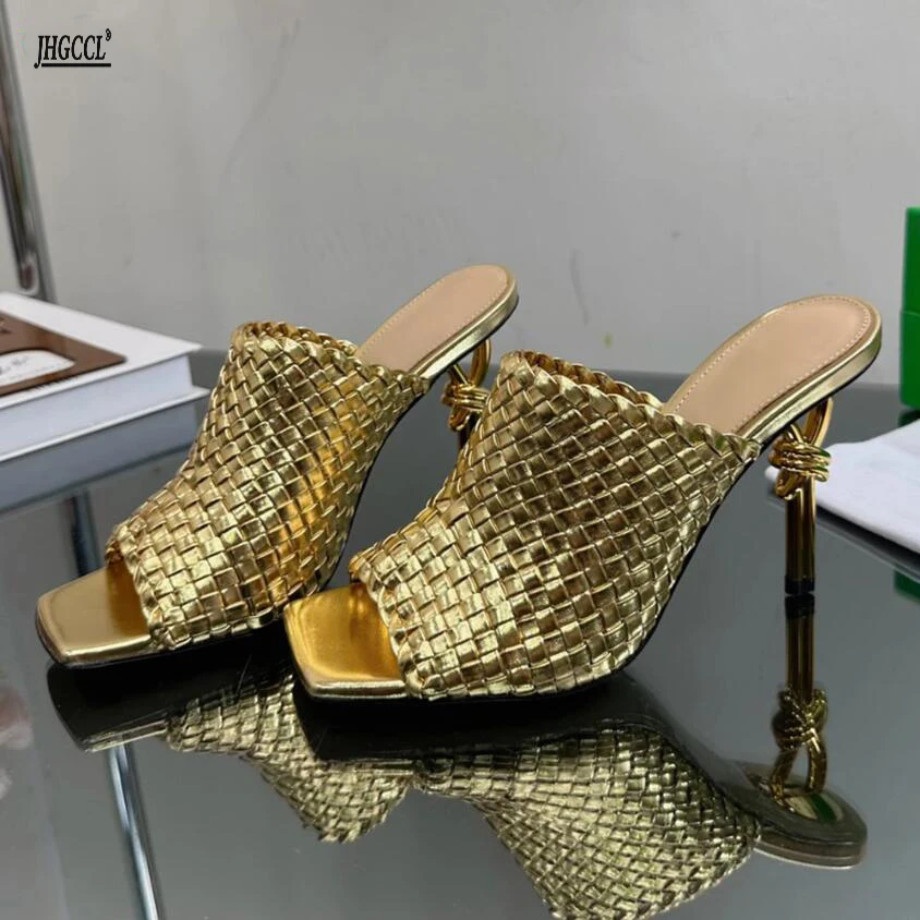 

lShoes High Quality Women's Slippers Solid color Fashionable Spring and Autumn Casual leather Women's Sandals large size 43 46