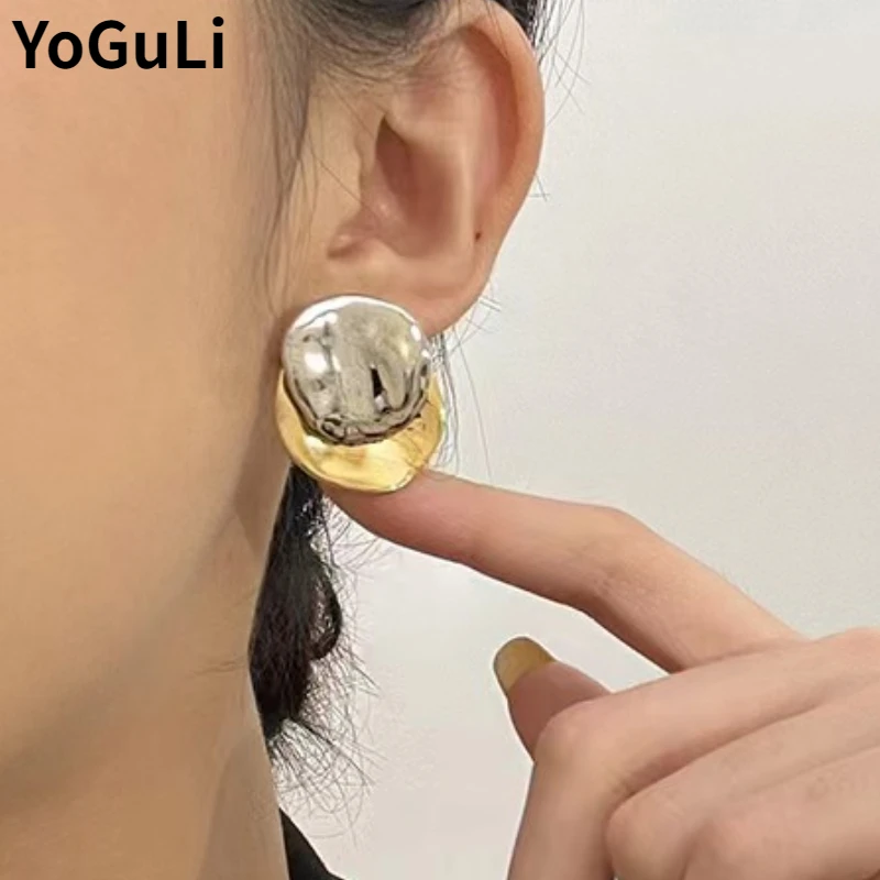 Modern Jewelry European and American Design Splicing Color Shiny Smooth Metal Stud Earrings For Women Party Gifts