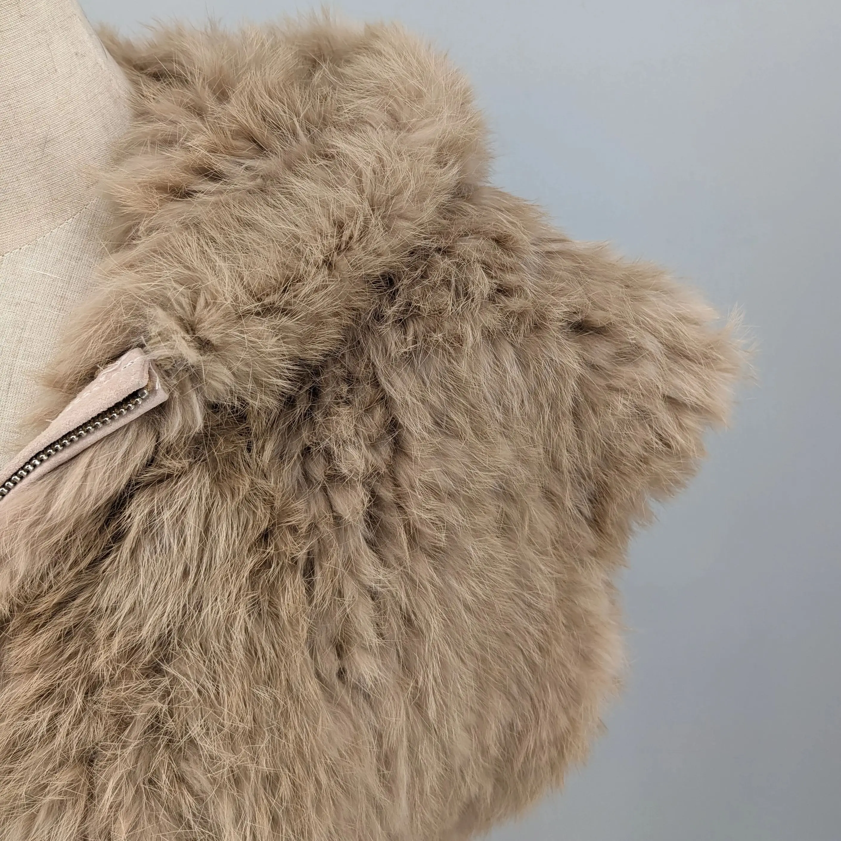 Damska kamizelka ze skóry królika rex, średniej długości, z kapturem, na jesień i zimę, długość 70 cm, 250210