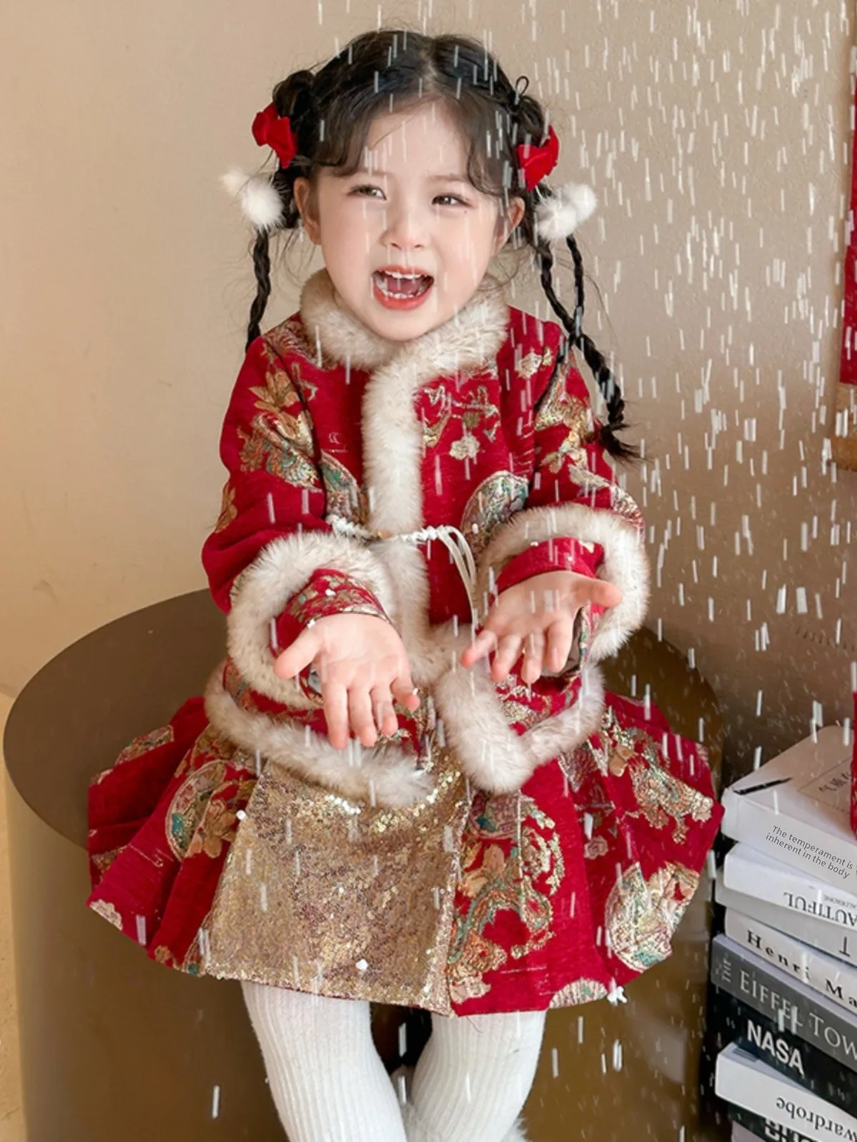 

Веселый новогодний традиционный китайский костюм для детей, зимний комплект из шелка, длинный рукав, круглый вырез, материал — шелк