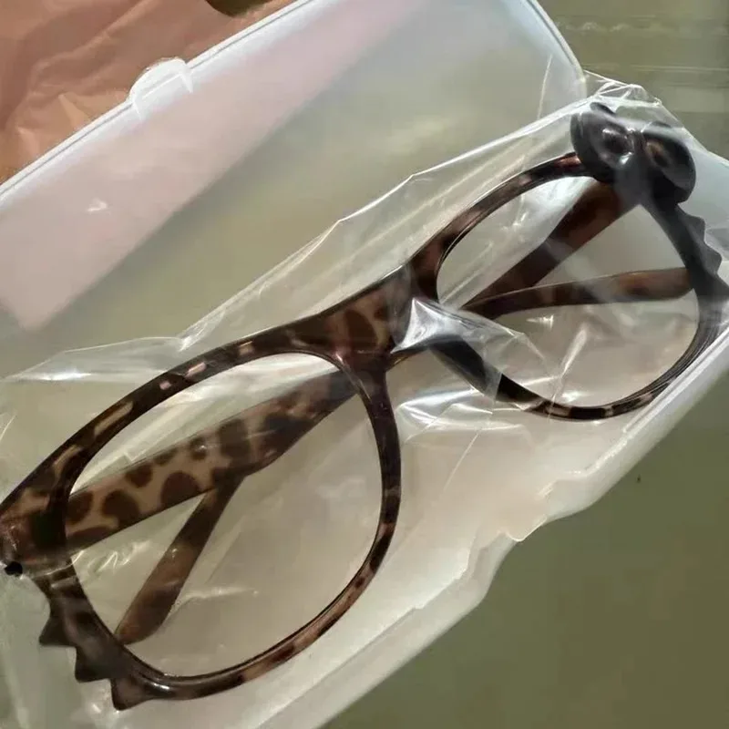 Y2K Leopard Print Eyeglass Frame Women Accessories Cute Beauty Cartoon Anime Y2K Vintage Eyeglass Frame Toys for Girls Gifts