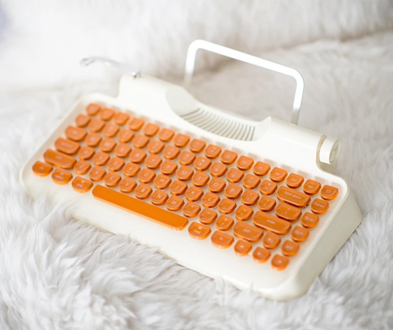 Hellboy KnewKey Bluetooth Typewriter Keyboard Caramel Macchiato Retro Steampunk Cherry Switch Wireless Mechanical Keyboard MX520