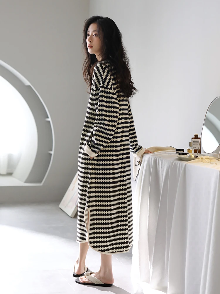 Nightdress Women's Black and White Striped Cotton Simple round Neck Spring and Autumn Long Sleeve Dress Loose Casual Fashionable