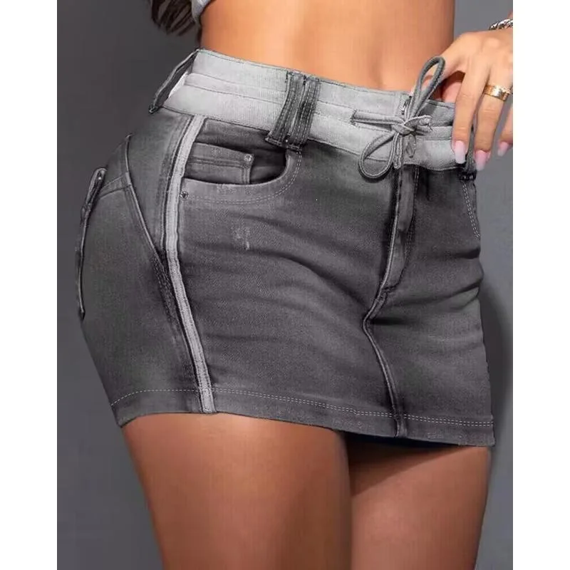 

Women's Short Denim Skirt Casual Ripped Knee-Length Skater Skirt for Spring Summer Autumn High Waist A-Line Skirt