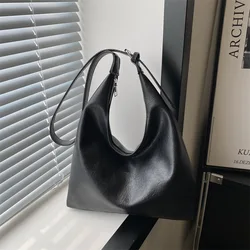 Women's Texture Leather Shoulder Bag  Zipper Fashion Shopping Bag Simple Solid Soft Pu Underarm Retro Commuting Crossbody Bag