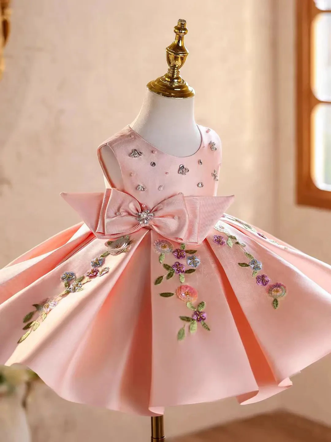Customized Pink Flower Girl Dress for Wedding Appliques Glitter Bow Sleeveless Elegant Kids Birthday First Communion Gown