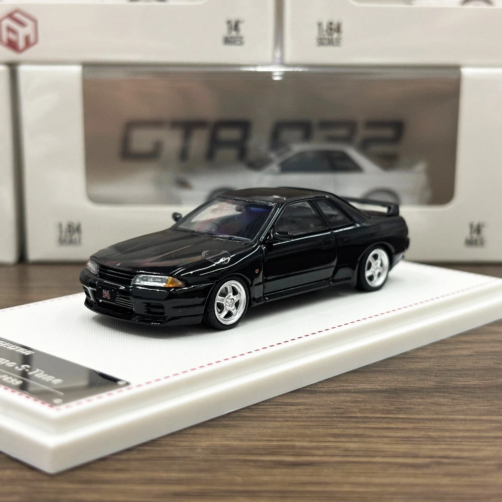 Focal Horizon FH 1/64 الجيل الثالث R32 Diecast إصدار محدود سبيكة نموذج سيارة قابل للجمع مفتوح بالكامل