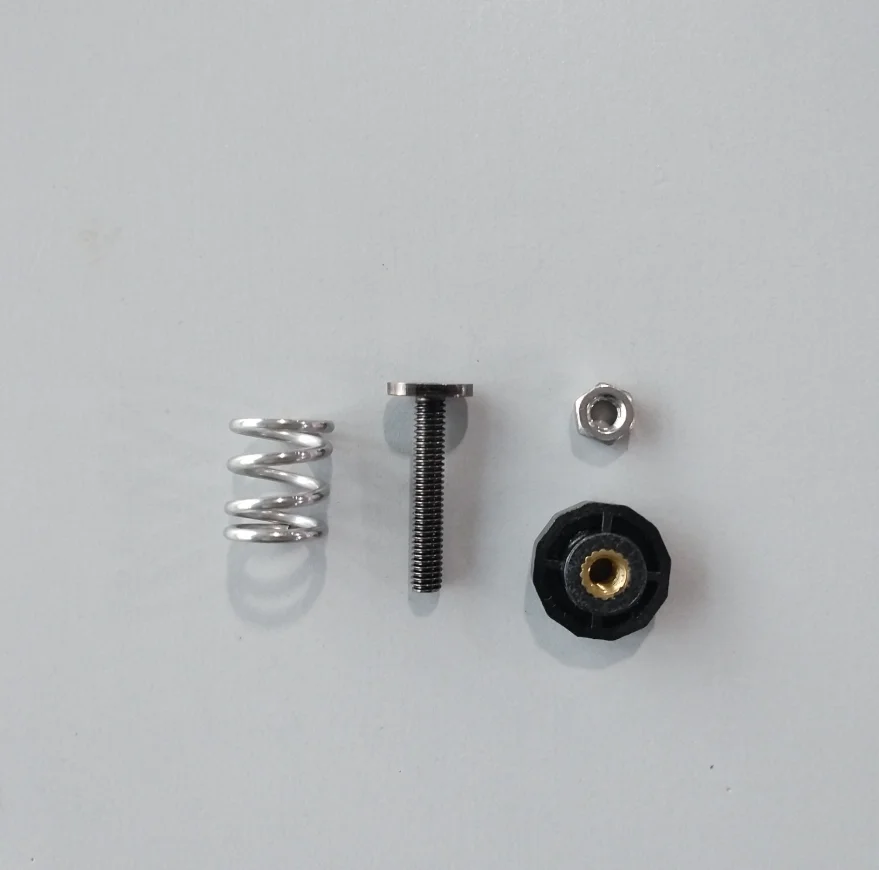 porca-de-plastico-para-mesa-aquecida-qidi-tech-q2【um-conjunto】