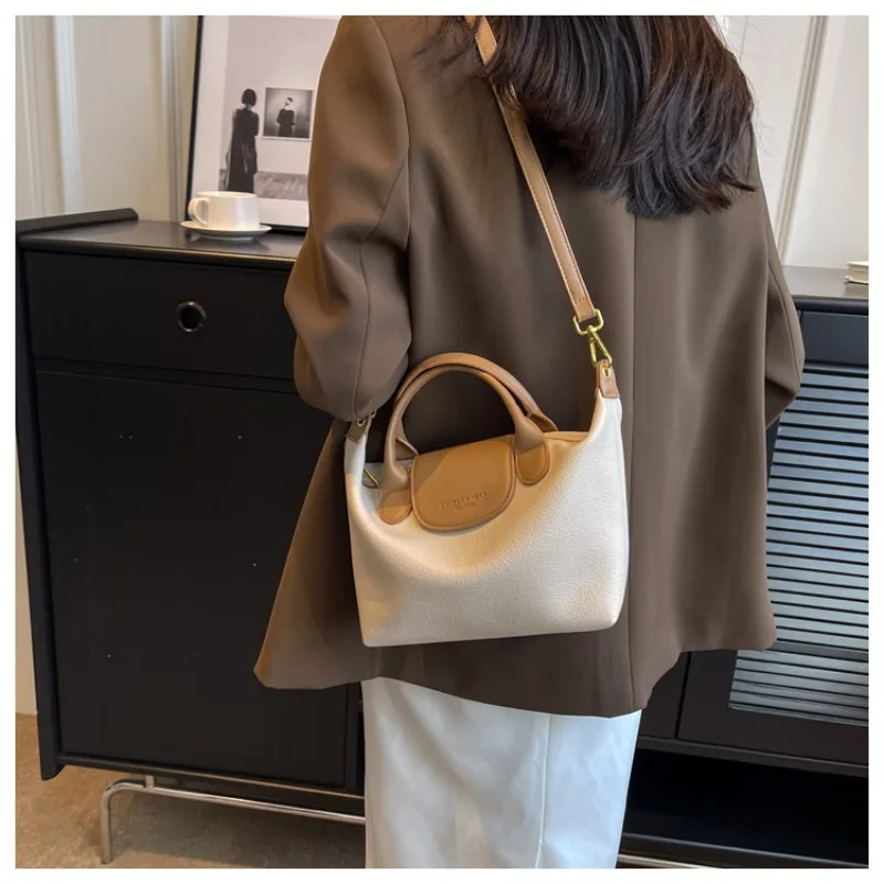 

Commuting Crossbody Dumpling Bag, Large Capacity Bag, Casual Versatile, High-end Feeling, Hand-held Bill of Lading Shoulder Bag