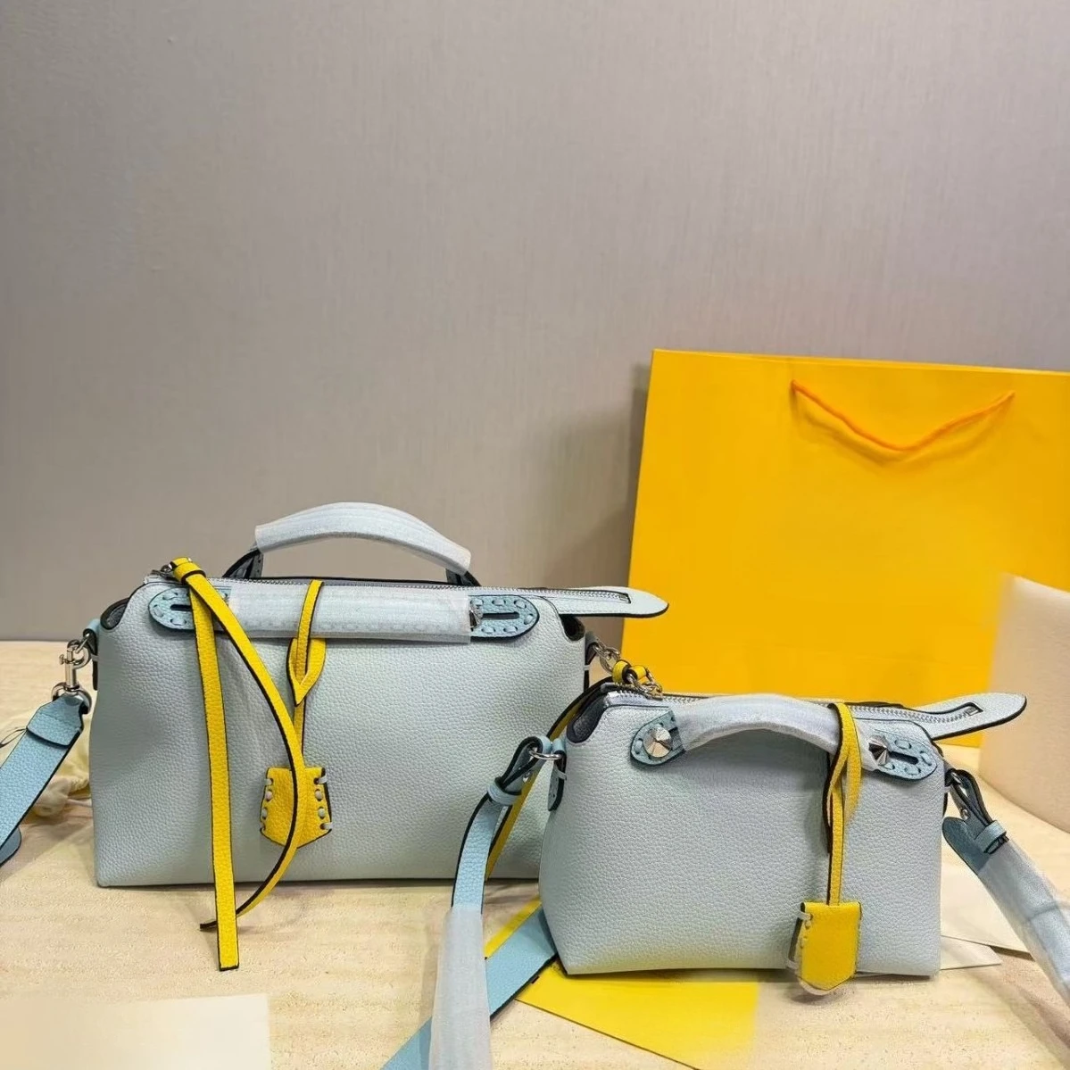 Designer-Lederhandtasche im be – Luxury Bags Design Bewertung und Preis