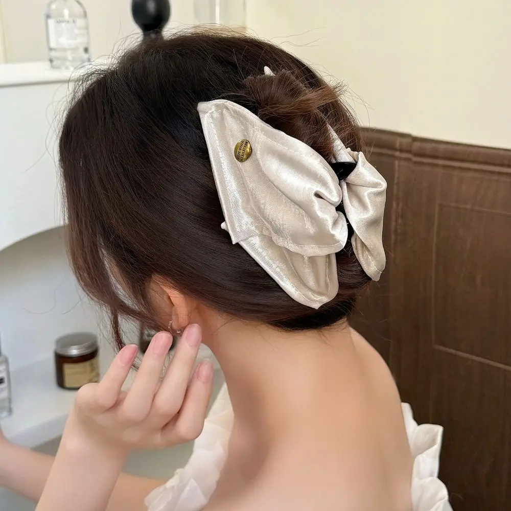 

Simple Simple Shell Women's Hair Claw Satin Cloth French Hair Accessories Grasp Shark Clamp Back of Head
