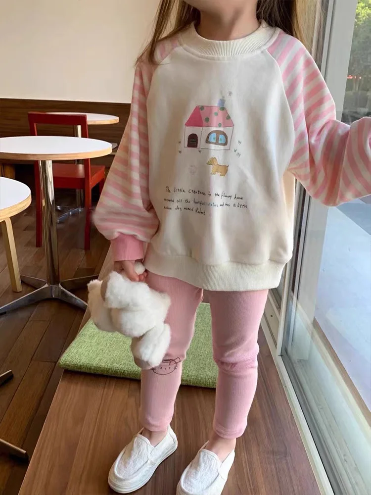 2024Baby Autumn Clothing Cute Cartoon Sweater Girls' round Neck Pullover Loose Raglan Sleeve Top Little Kid's Undershirt