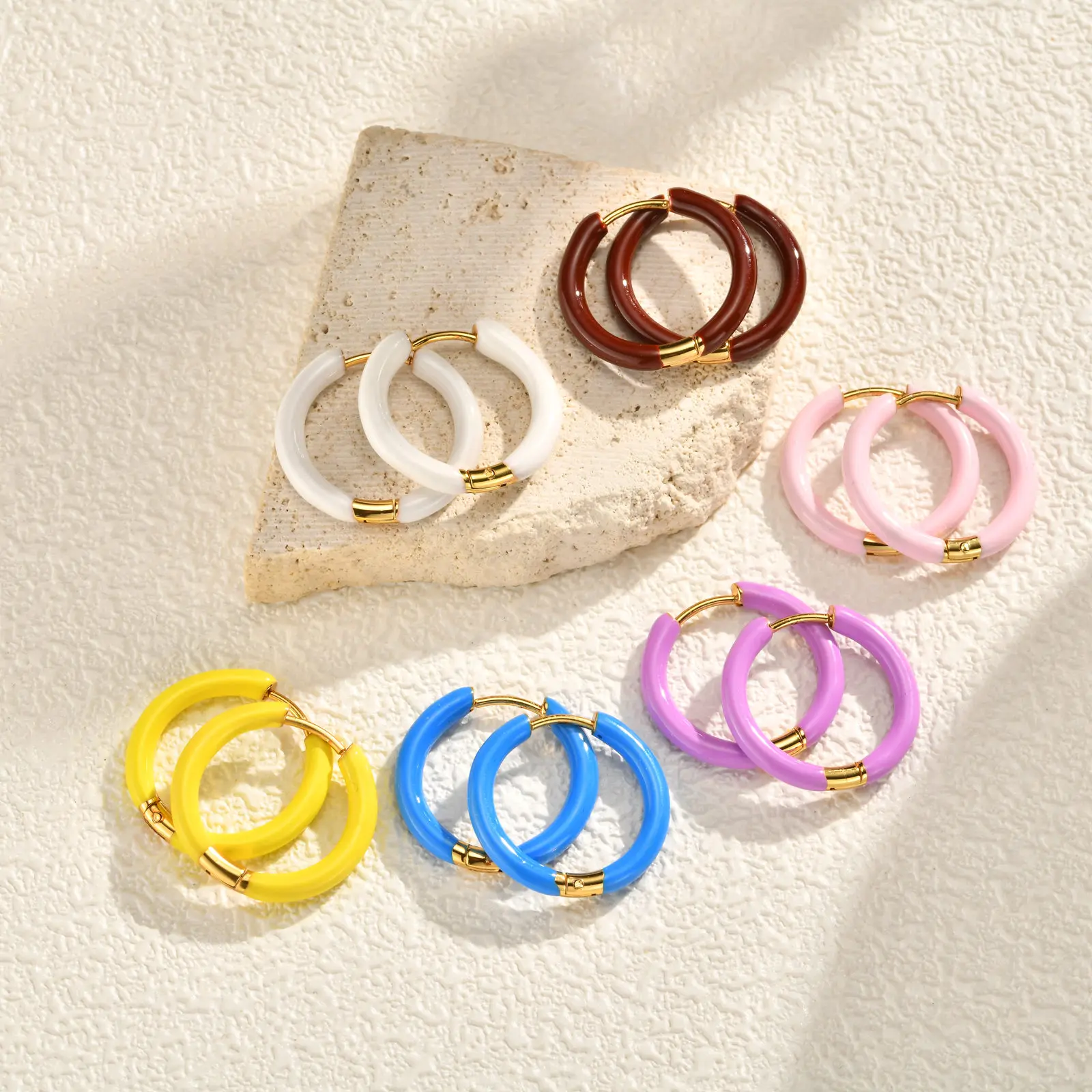 Fashion Minimalist Geometric Circle Huggie Hoop Earrings, Colorful Enamel Stainless Steel Small Hoops Jewelry for Women Ladies