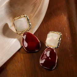 French Retro Elegant Water Drop Wine Red Female Earrings Ladies Face Small Earrings Christmas Gift Jewelry Wholesale Pendants