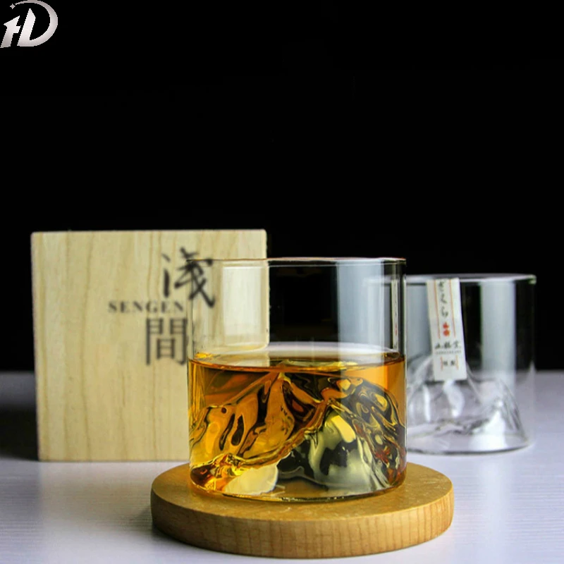 Niche Japanese Style Whisky Cup, Shallow Mountain Liqueur XO Wine Cup, EDO Guanshan Fuji Artwork Wooden Gift Box