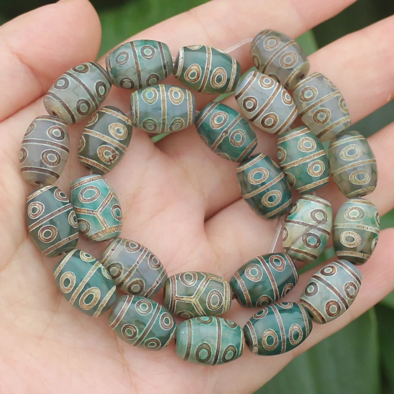 8pcs , Many patterns Natural Green Agate Ancient Tibet Dzi beads 10x14mm , For DIY Jewelry making !