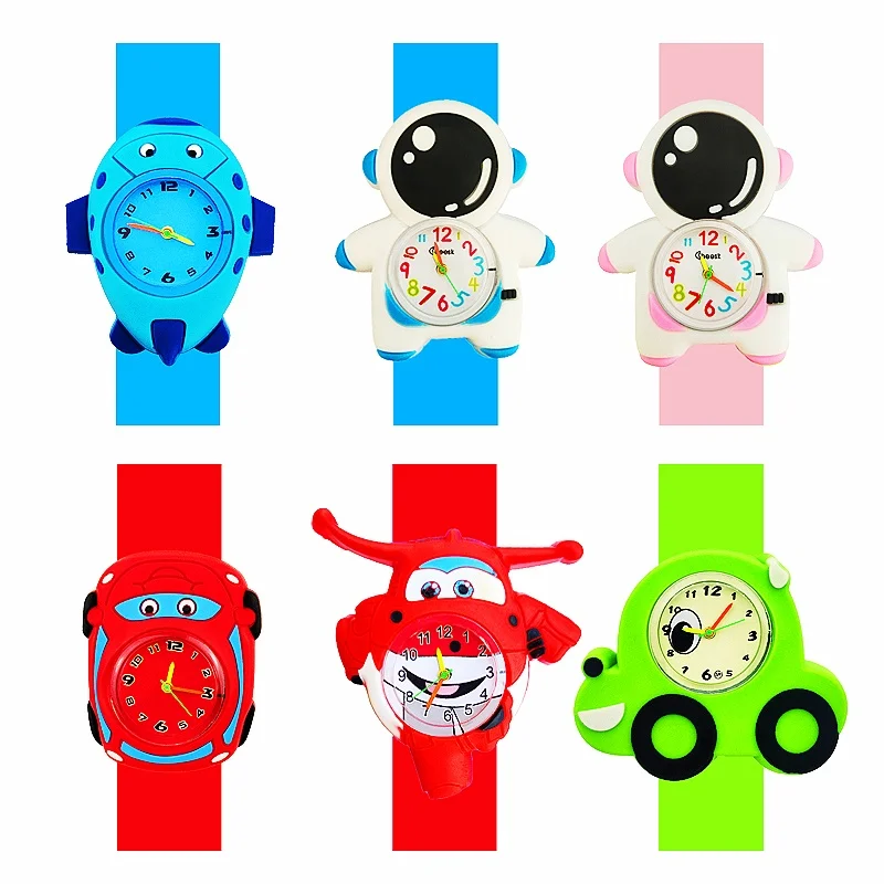 Orologio giocattolo per bambini con razzo astronauta creativo del fumetto adatto a ragazzi e ragazze per indossare braccialetti orologio per bambini con auto 3D