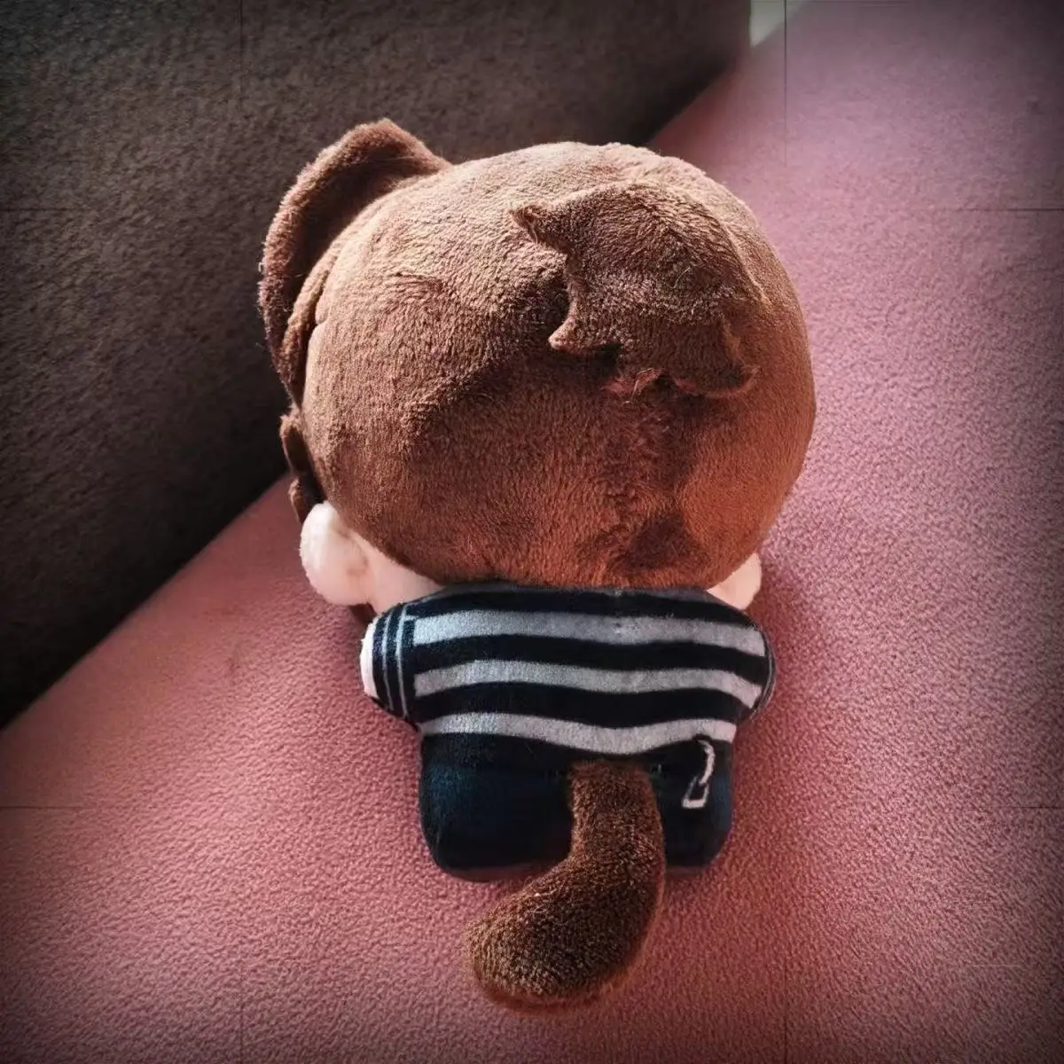 10 センチメートルのぬいぐるみアイデンティティ V ルカ・バルサアニメフィギュア人形おもちゃキーホルダーバックパックペンダントファンのためのクリスマスギフト