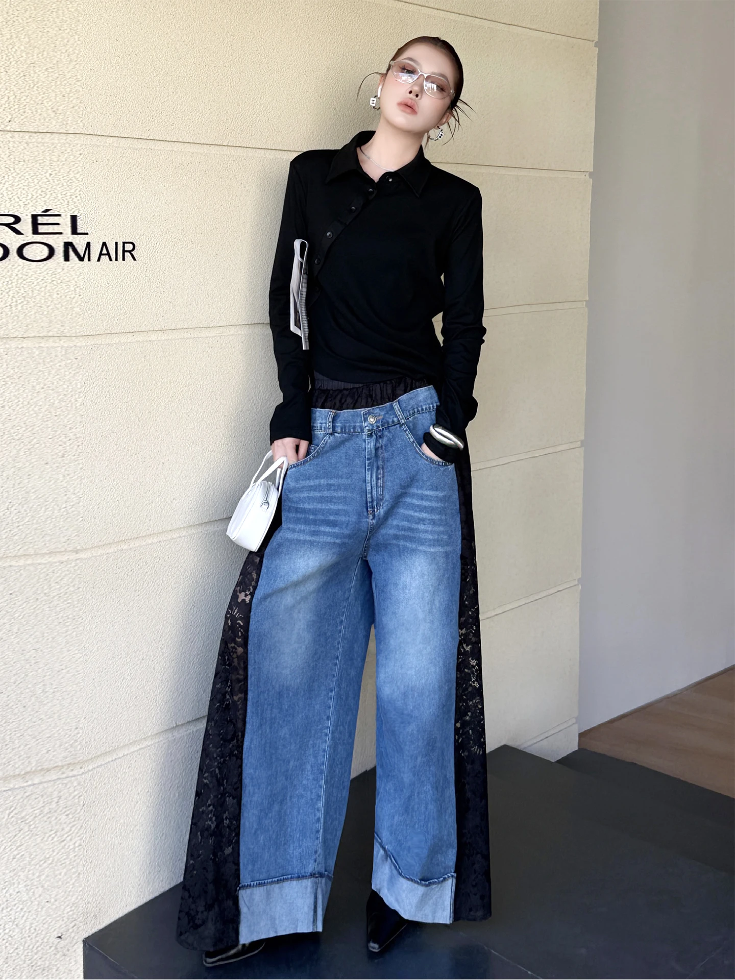 

Casual High Waist Wide Leg Jeans Women's Spring 2026 New Style Fashion Slimming Lace Patchwork Casual Pants Breathable