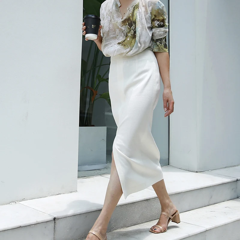 

FANNIU Soft Sweet Intention High Waist Asymmetrical Hem Elastic Versatile Bodycon f Skirt in White Textured Silk Linen