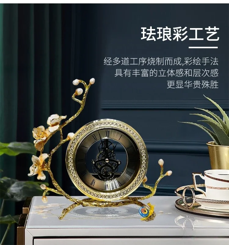 Retro wrought iron simple wall clock, European metal gear clock, creative clock for home living room decoration