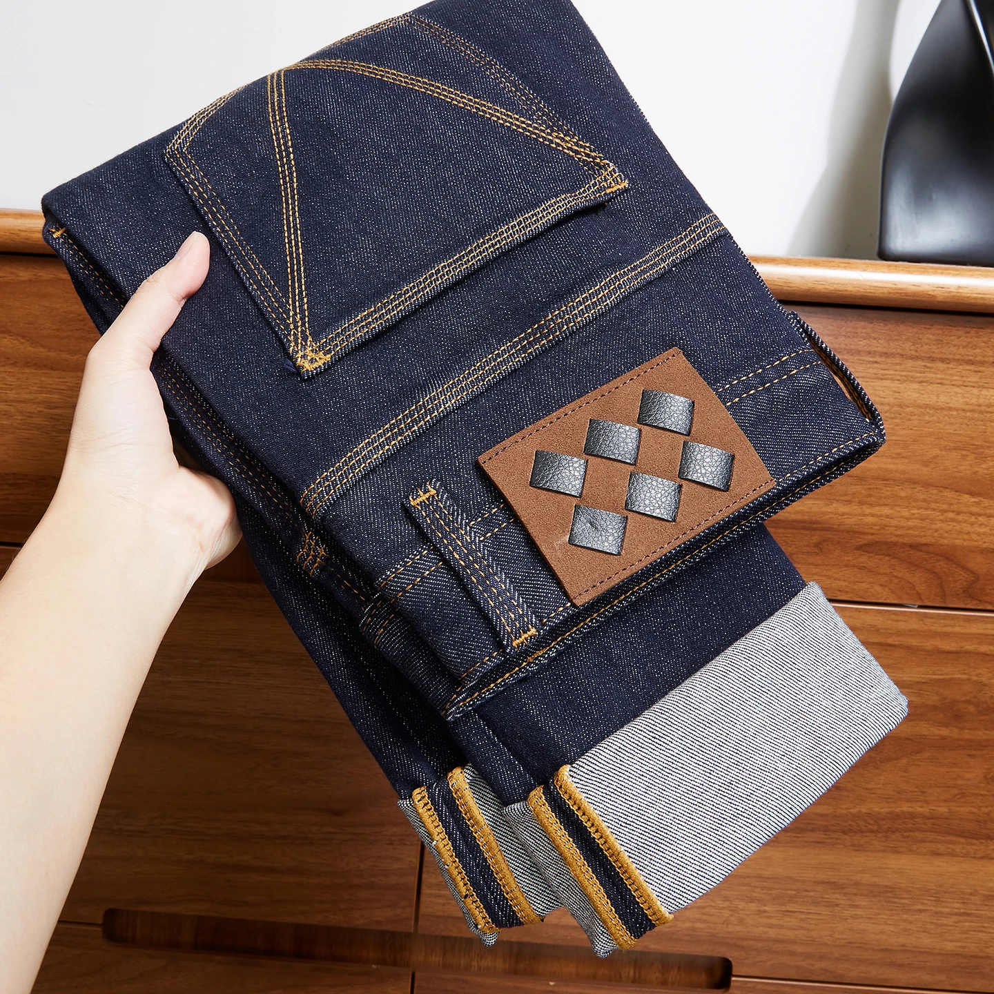 

High-End Hong Kong Original Color Cowraising Men's Jeans Trendy Blue Mid-Waist Straight Leg Busin Casual Winter Trousers