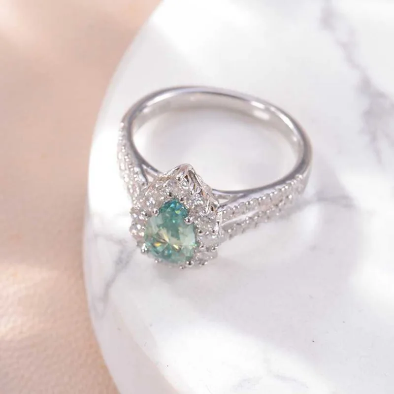 SACE GEMS-D اللون مويسانيتي الدائري للنساء ، مجوهرات الزفاف مع GRA 925 الاسترليني الشظية مطلي ، 18k الذهب الأبيض ، الزفاف الفرقة ، 1ct