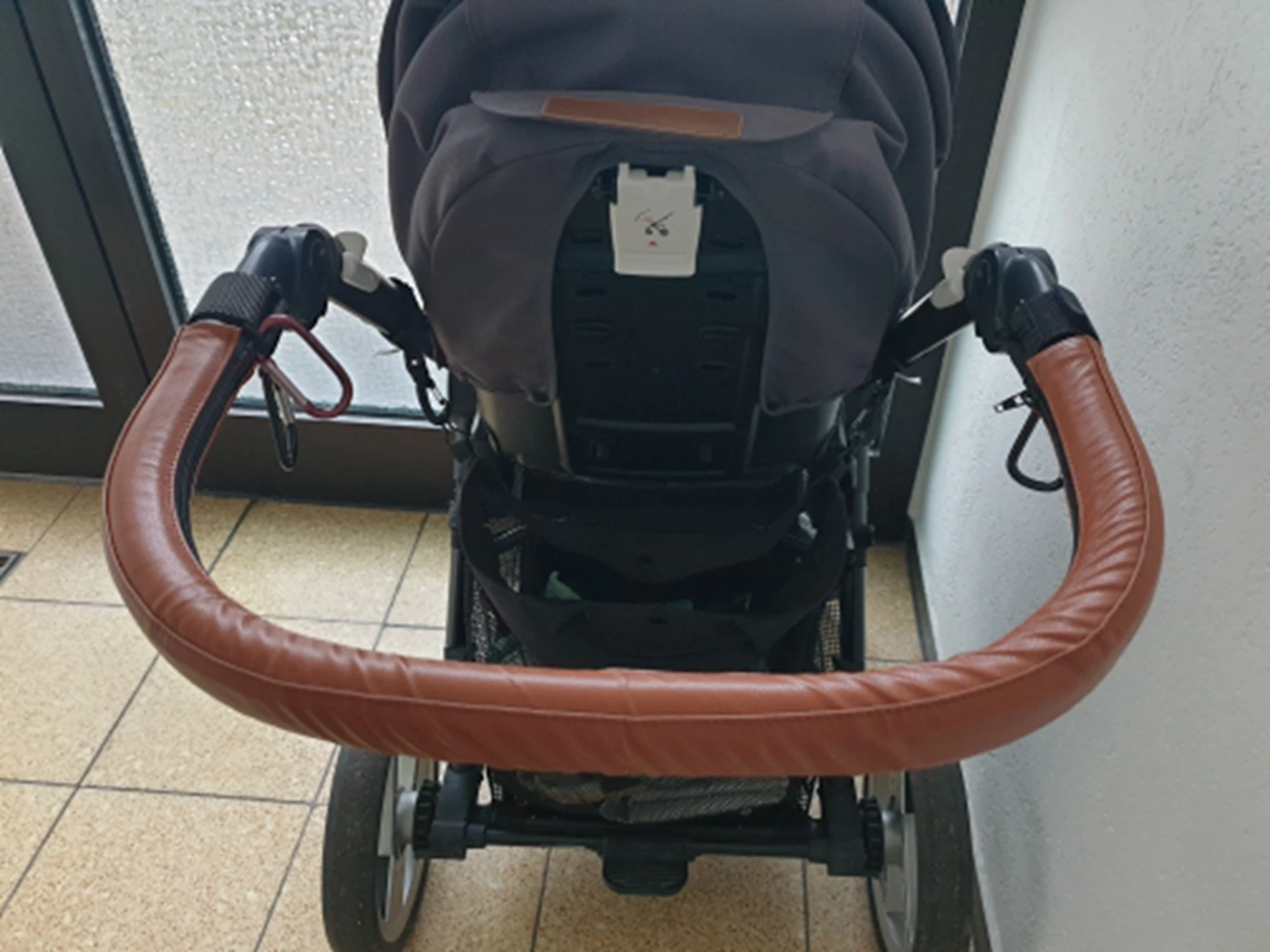 Baby Pu Leder Griff Abdeckungen Für Mutsy Evo Kinderwagen Kinderwagen Stoßstange Schutzhülle Fällen Armlehne Abdeckungen Wagen Bar Zubehör