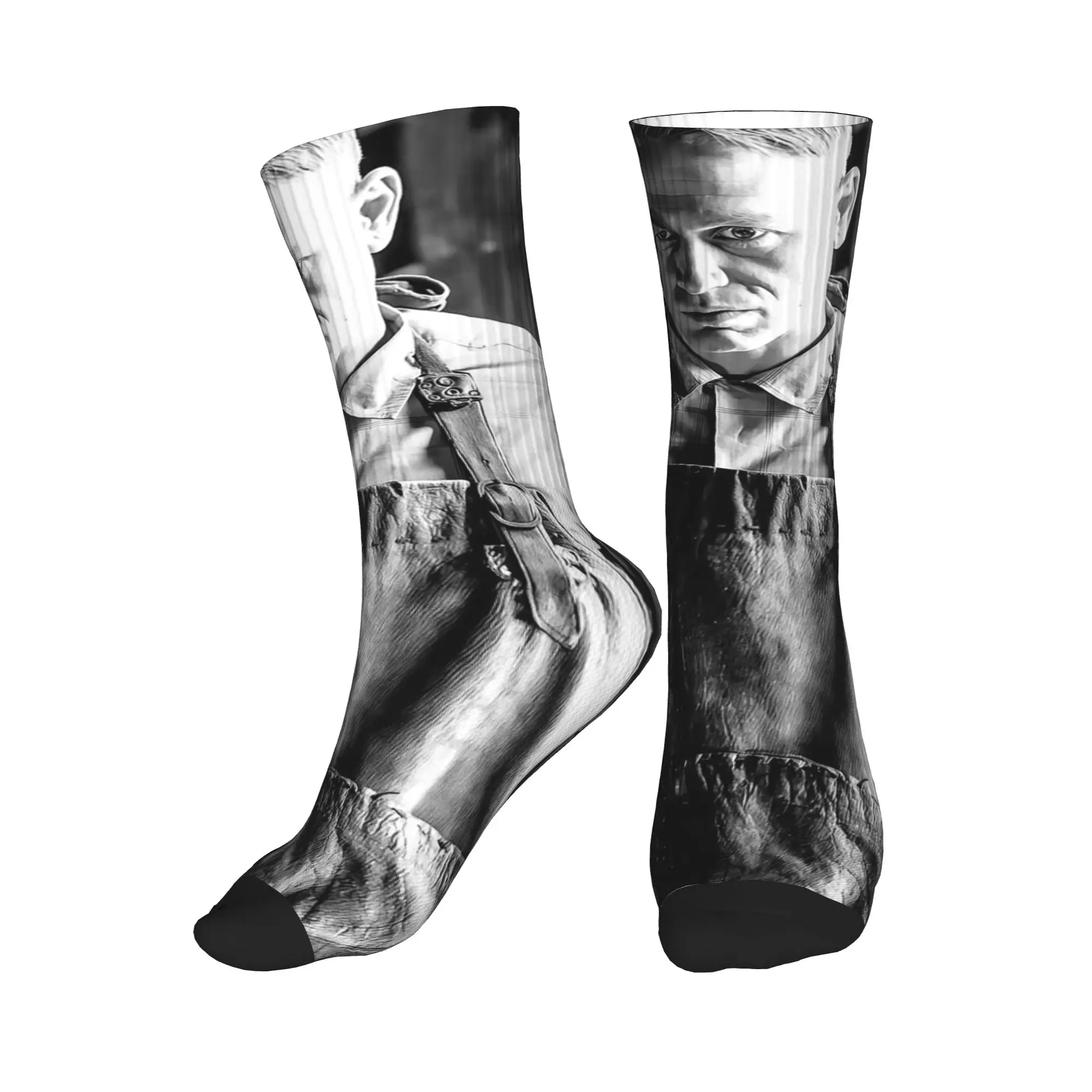 

All Seasons Charlie Hunnam Ed Gein Sport Middle Tube Socks Super Soft Crew Socks Funny Stockings for Men Women