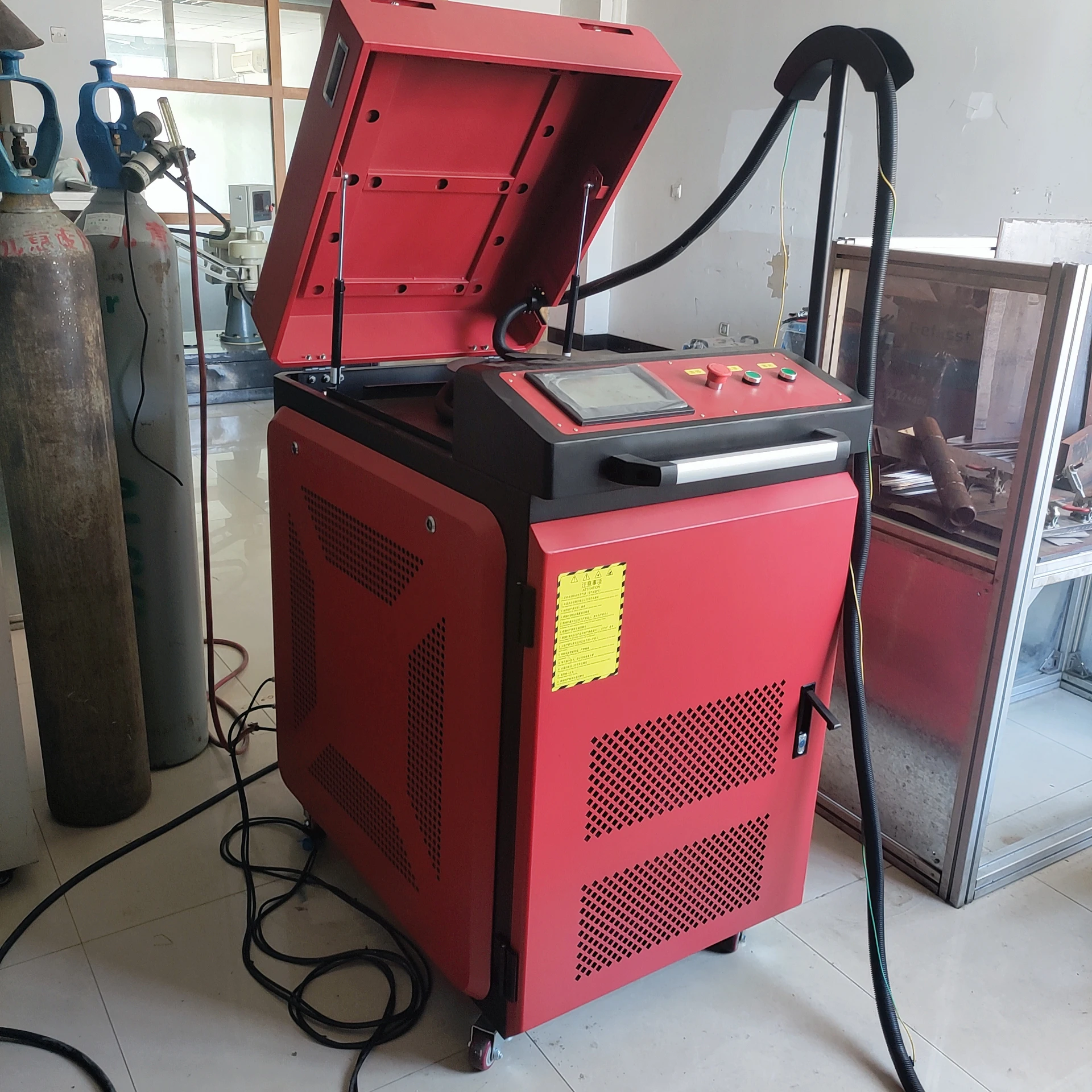 Laser Welding Machine 3000w Iron Laser Welding Machine 3 in 1 Laser Welding Equipment