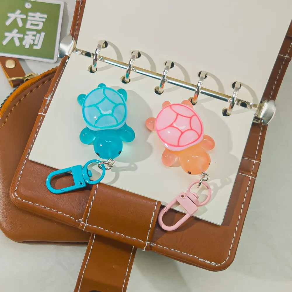 Glow in The Dark Turtle Keychain for Women Bag Pendant Cute Luminous Tortoise Key Chains Animal Keyring Girl Friend Gift