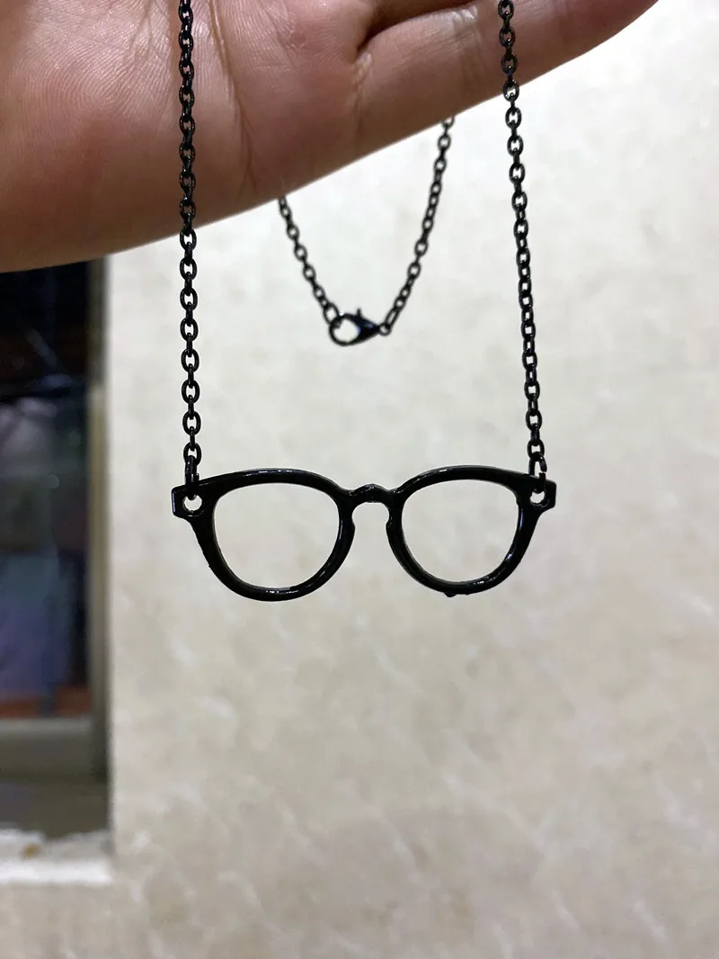 Black Glasses Pendant Necklace For Women Man Personality Punk Jewelry Accessories Gift Hollow Eyeglass Frames Charm Chain Choker