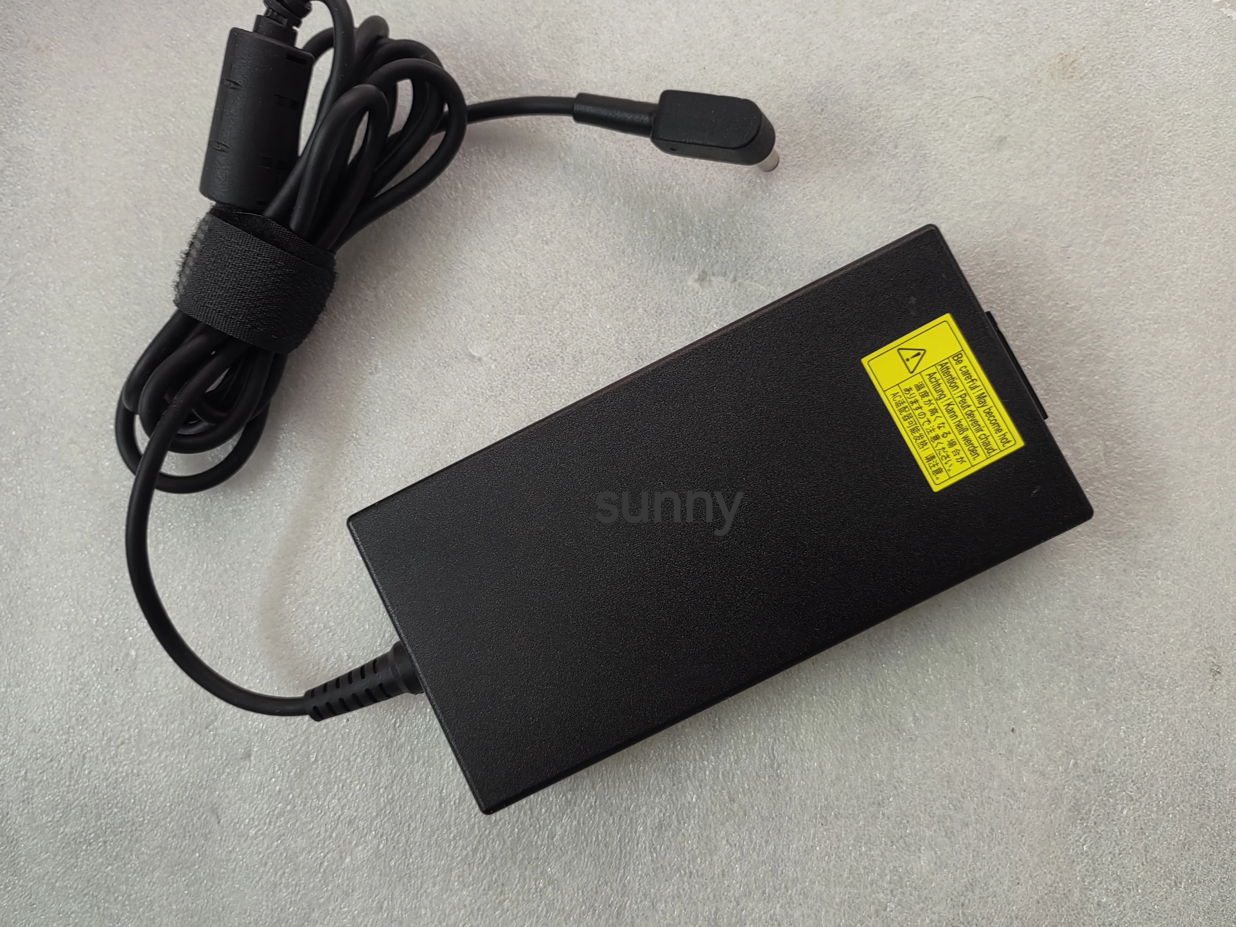 NEW OEM LITEON 19.5V 6.92A PA-1131-26 5.5mm*1.7mm 135W AC Adapter 190023-11 UK CA For Acer Nitro 5 AN515-44-R99Q Laptop