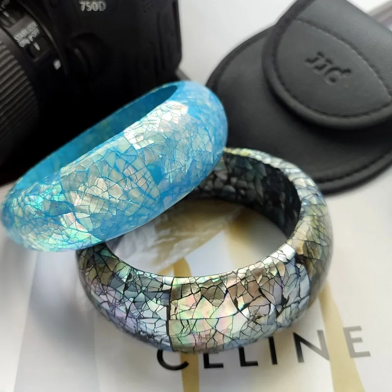 Trendy New Fashion Big Bangle, Shell Splicing Resin Irregular Large Wave Pattern Statement Bracelet for Womenb Vintage Jewelry