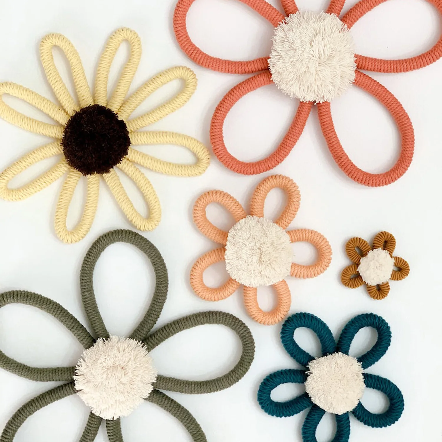 

Bohemian Children's Room Decor Daisy Lace Wall Hanging Home Decor for Baby Girls and Kids Floral Wall Art